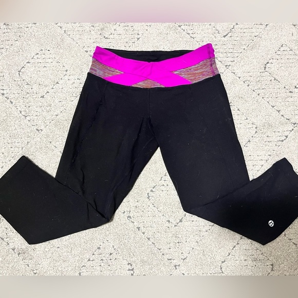 Lululemon size 4 crop pants. - Picture 3 of 4